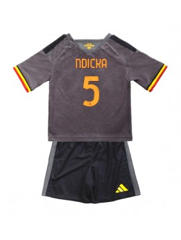 Otroški Nogometna dresi replika AS Roma Evan Ndicka #5 Tretji 2026-27 Kratek rokav (+ hlače)